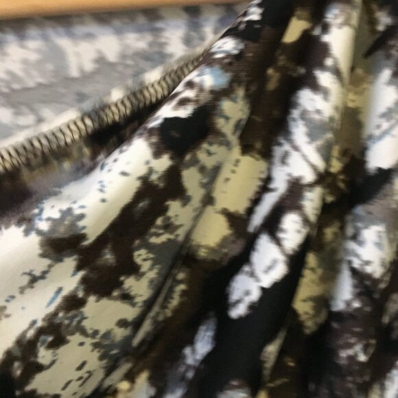 Vintage Tradition Canadian Modern Ink Blot Studded Shoulder Drape Neck Tee - Picture 5 of 16